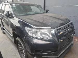 Toyota Land Cruiser Prado 2011 Black