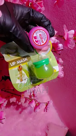 Moisturizing Lip Gloss