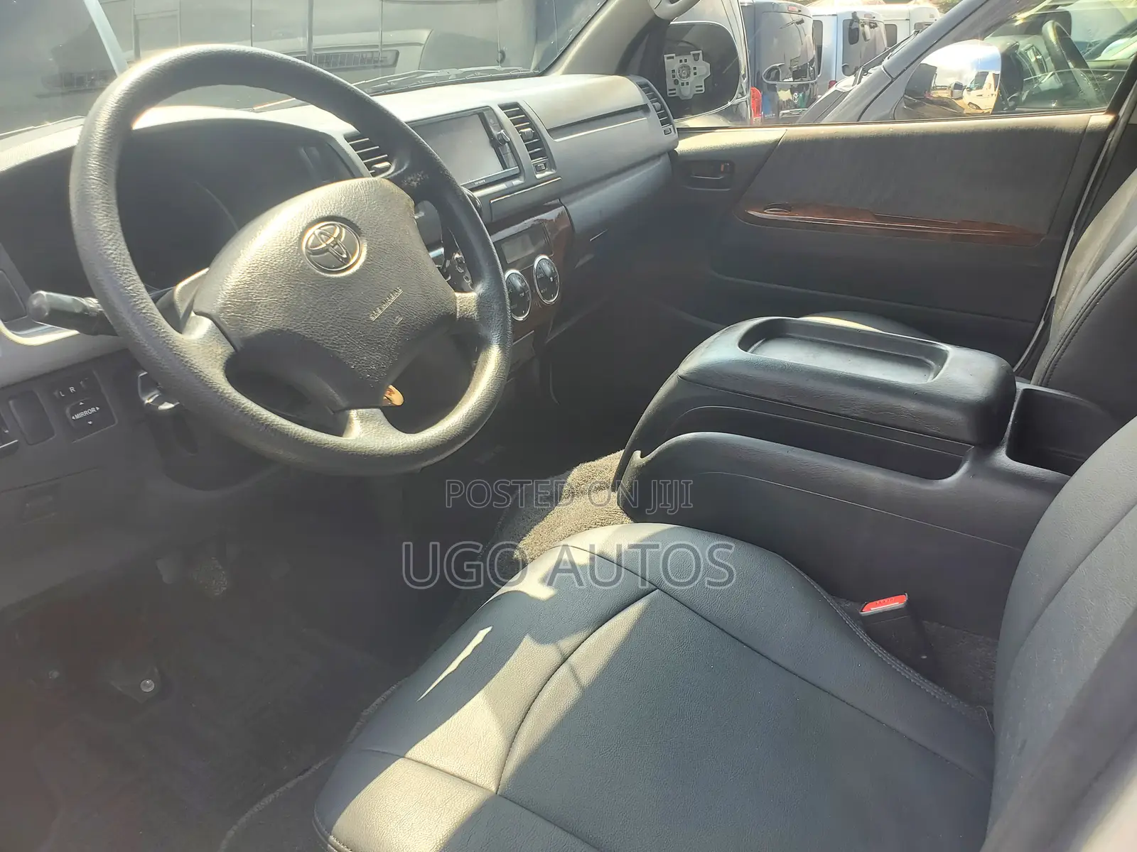 Toyota HiAce 2009 Silver
