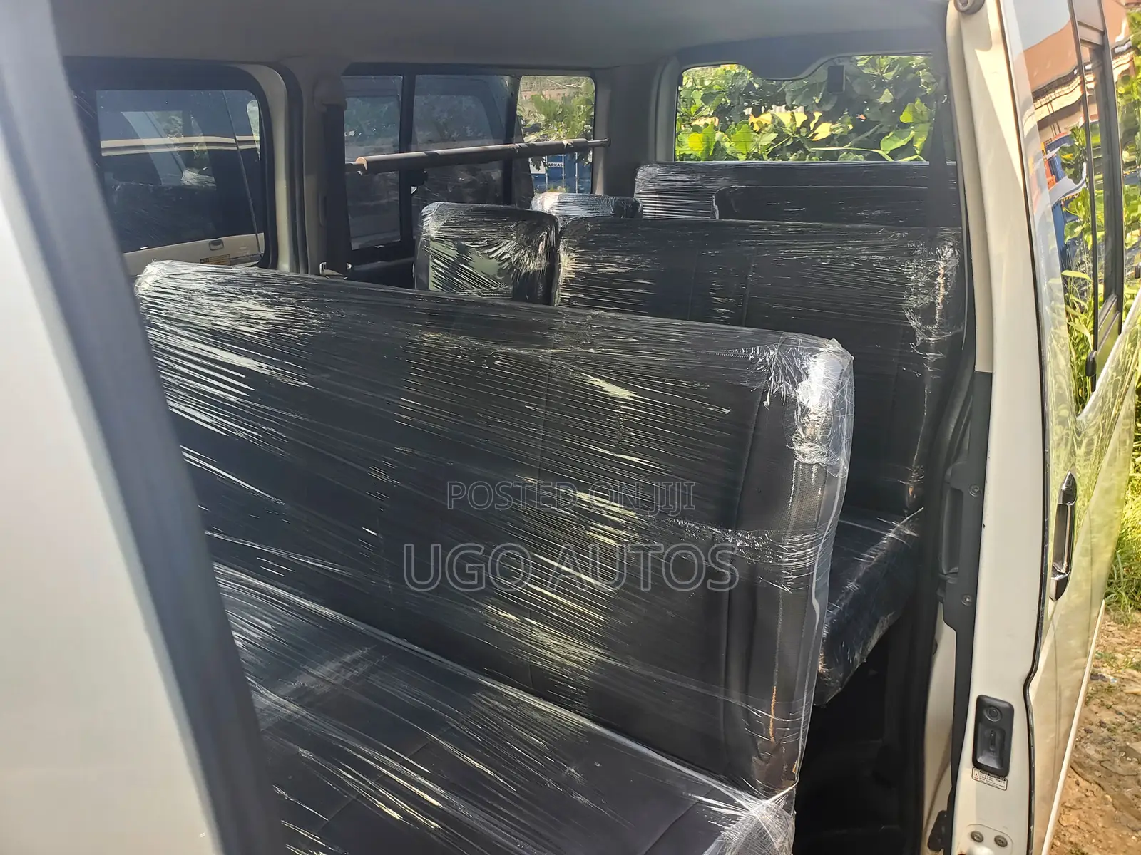 Toyota HiAce 2009 Silver