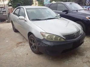 Toyota Camry 2005 Silver