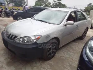Toyota Camry 2005 Silver