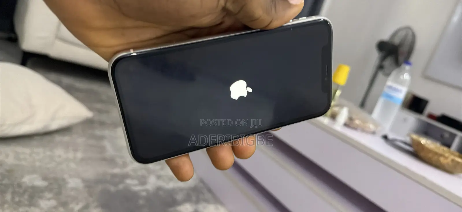 Apple iPhone 11 64 GB White