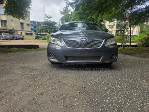 Toyota Camry 2011 Gray