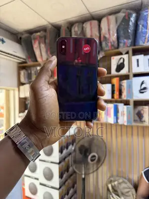 Apple iPhone X 64 GB Black