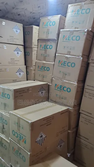 MECO 1kWh Solar Generator 300watts