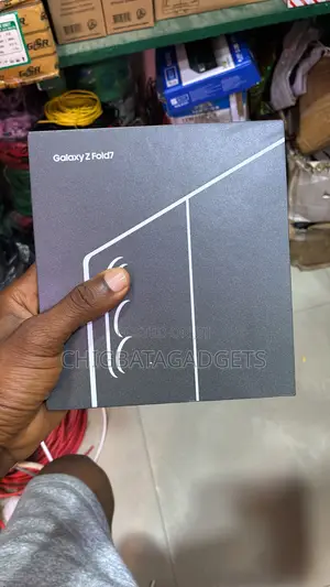 New Samsung Z 16 GB Black