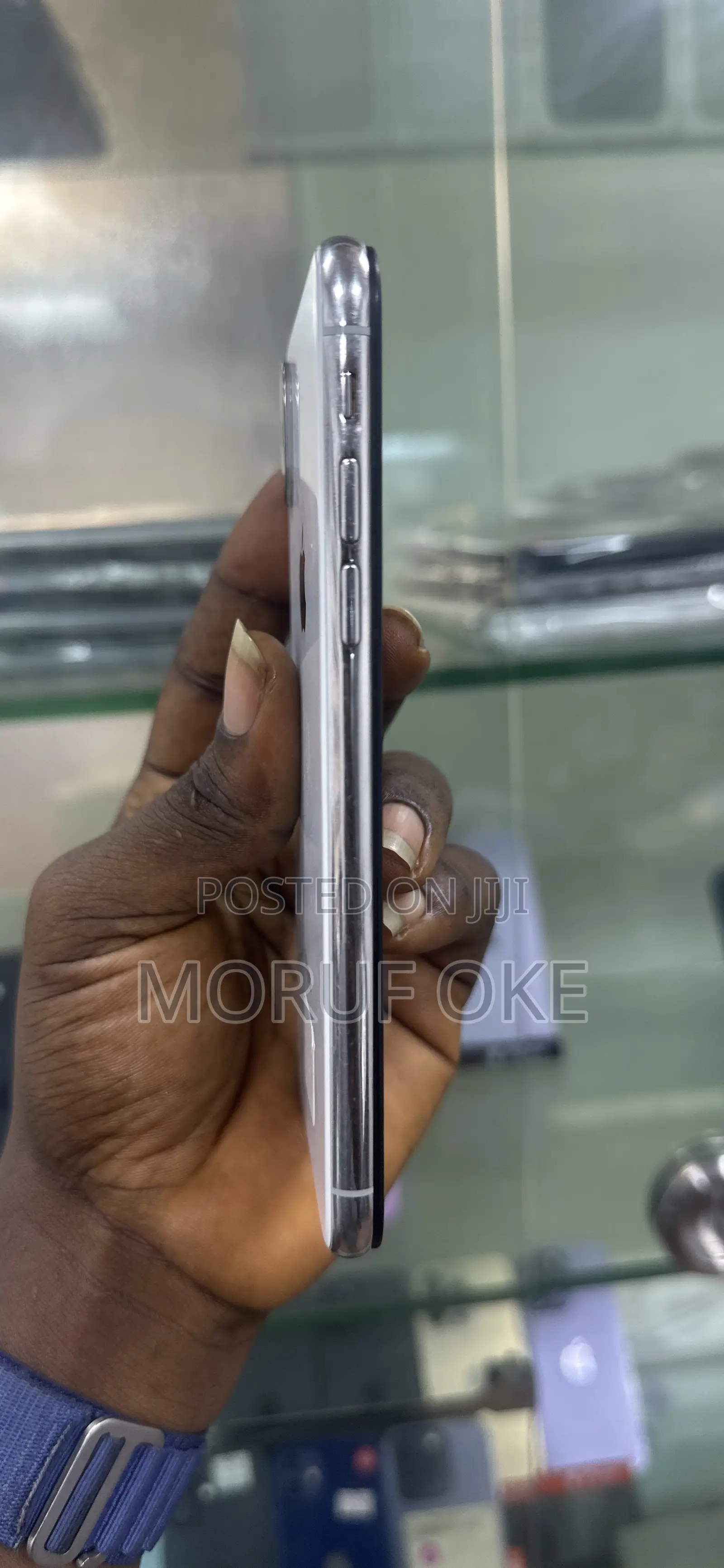 Apple iPhone X 64 GB White