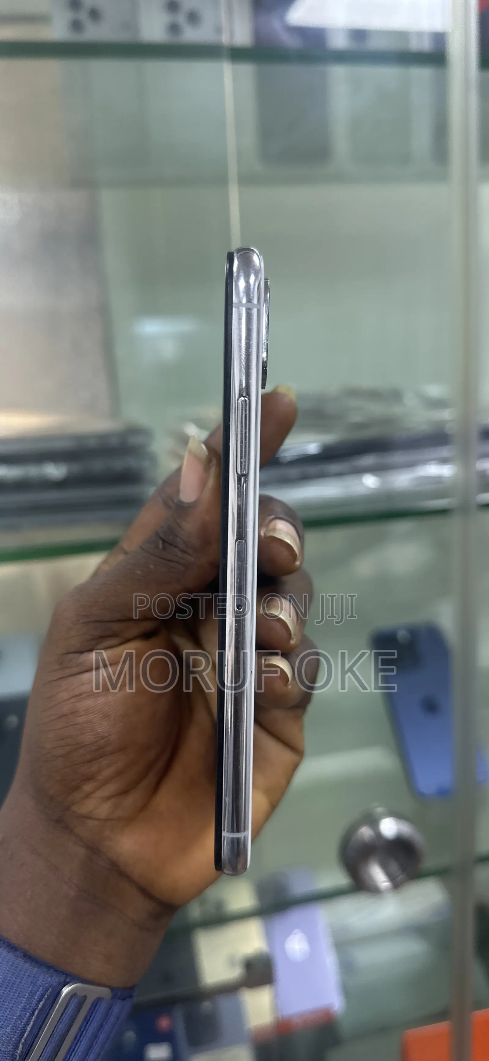 Apple iPhone X 64 GB White