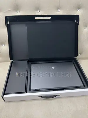 Laptop Alienware M16 R2 16GB Intel Core Ultra 7 SSD 1T