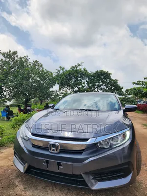 Honda Civic 2018 Gray
