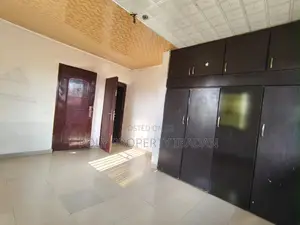3bdrm Apartment in Olakunle, Akala Express for rent