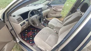 Toyota Corolla LE 2005 Gold
