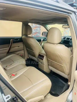 Toyota Highlander Limited 2012 Green