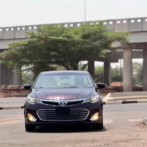 Toyota Avalon XLE 4dr Sedan (3.5L 6cyl 6A) 2015 Burgundy