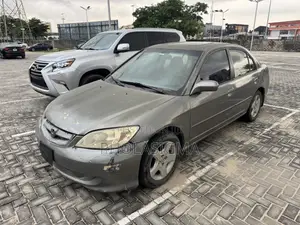 Honda Civic 2005 Gray