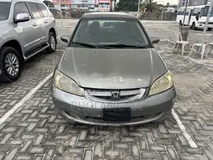 Honda Civic 2005 Gray