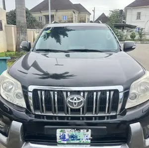 Toyota Land Cruiser Prado 2012 Black