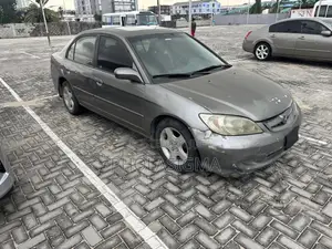 Honda Civic 2005 Gray