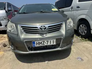 Toyota Avensis 2011 Gray