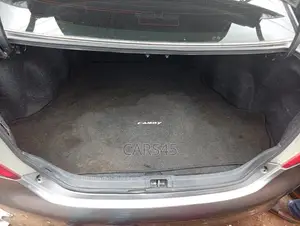 Toyota Camry 2012 Gray