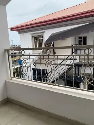 2bdrm Apartment in Admiralty Way Lekki for rent