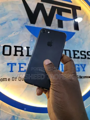 New Apple iPhone 7 32 GB Black