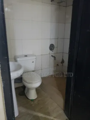 2bdrm Block of Flats in Toyin Street for rent