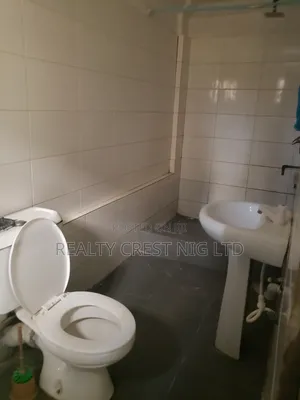 2bdrm Block of Flats in Toyin Street for rent