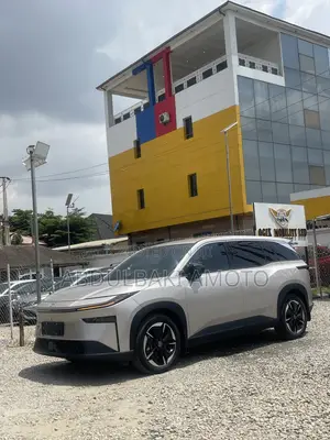 New Toyota bZ4X 2025 Silver 
