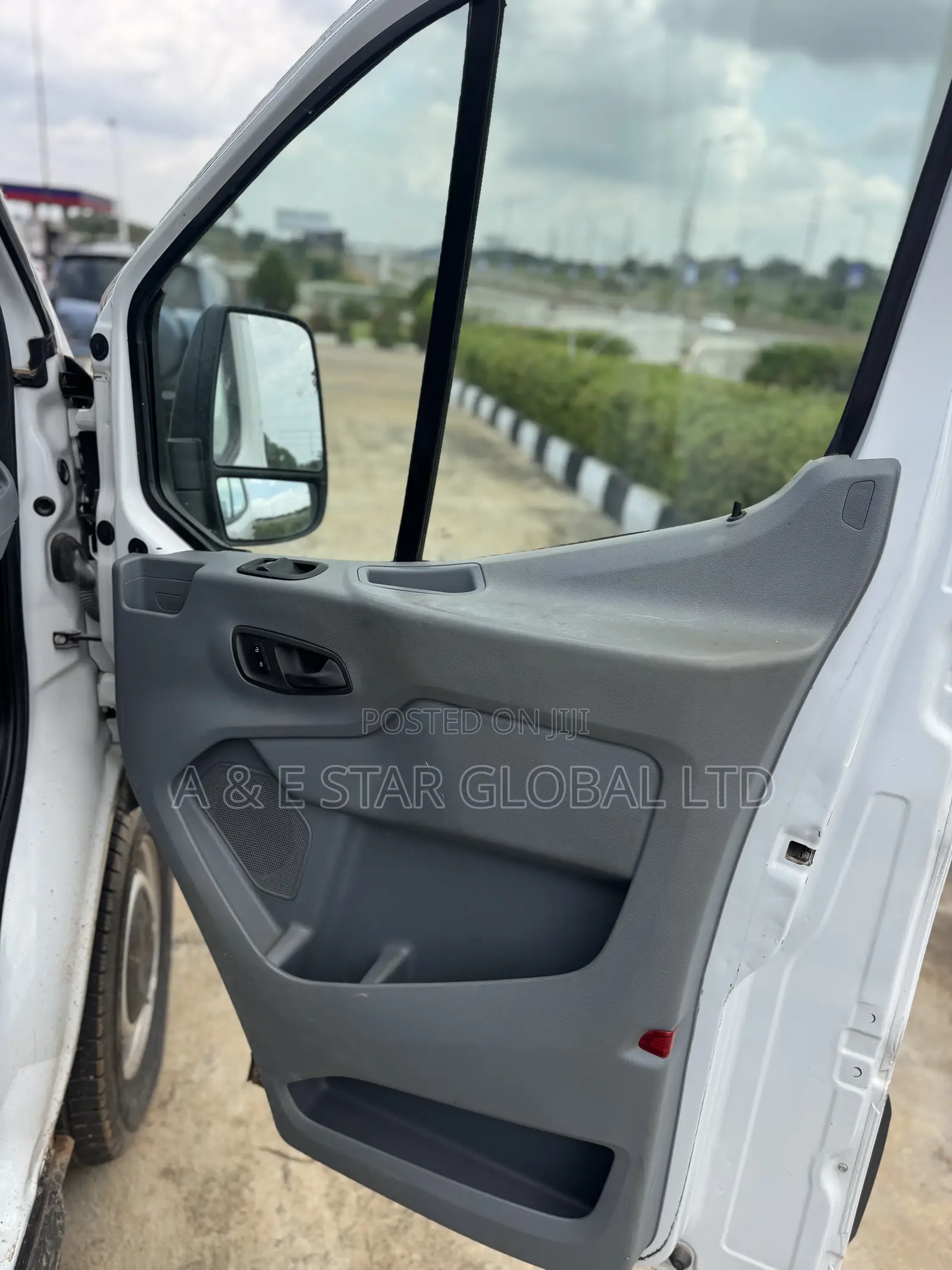 Ford Transit 2017 White