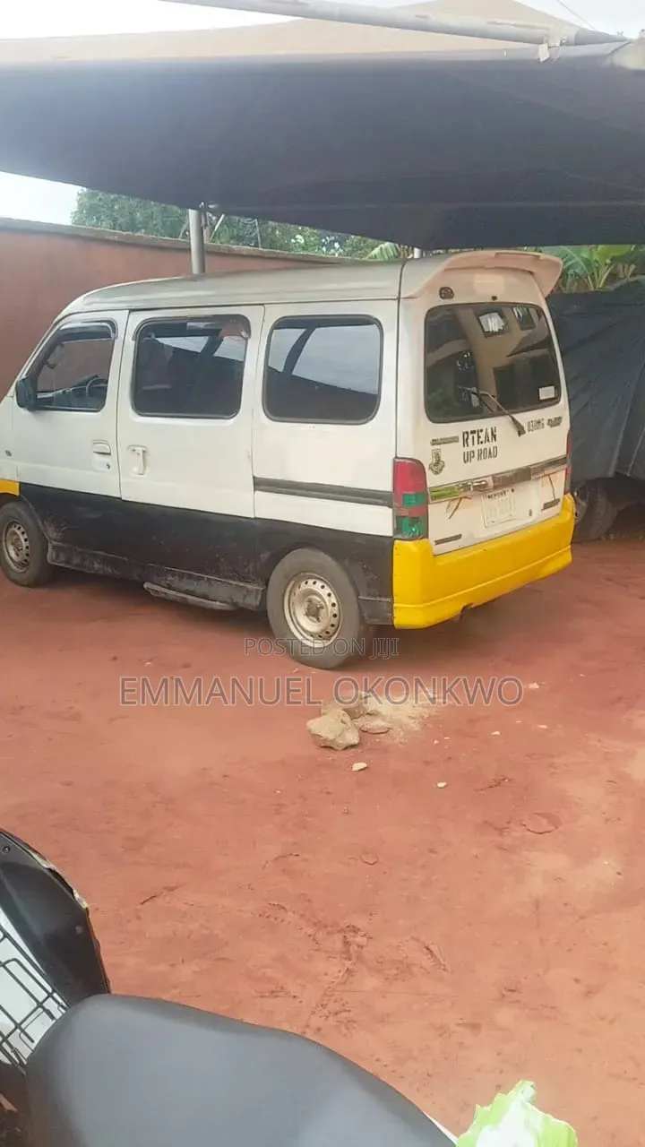Suzuki APV Minibus 2008 White