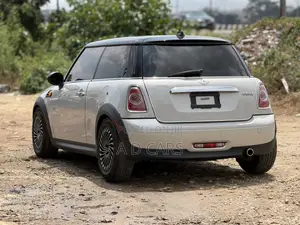 Mini Cooper 2012 Silver