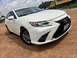 Lexus IS 2014 White