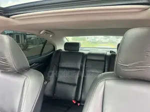 Lexus ES 350 FWD 2013 White
