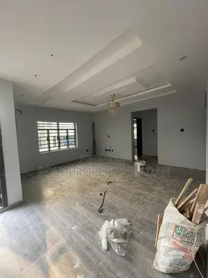 3bdrm Apartment in Carlton Gate Estate, Akobo for rent