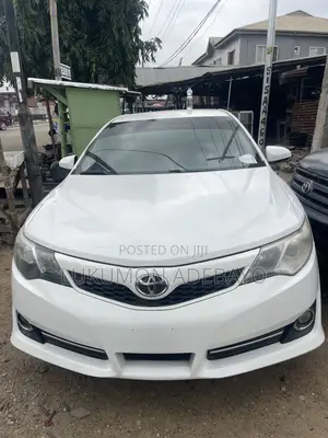 Toyota Camry SE 4dr Sedan (2.5L 4cyl 6A) 2014 Burgundy