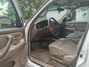 Toyota Sequoia 2004 White