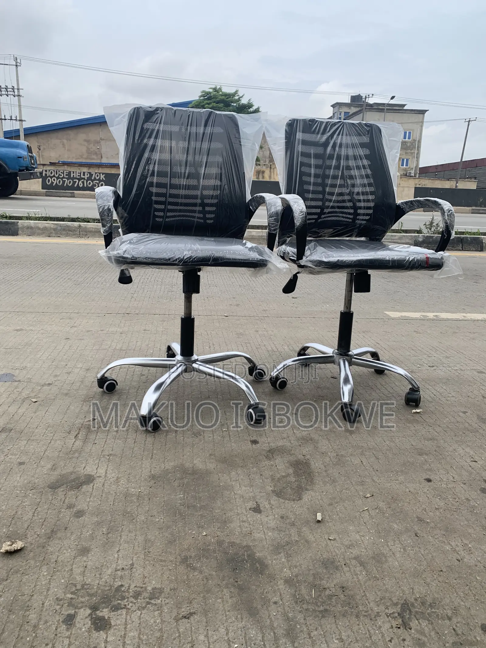 Swivel Salon Chair