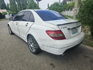 Mercedes-Benz C300 2011 White