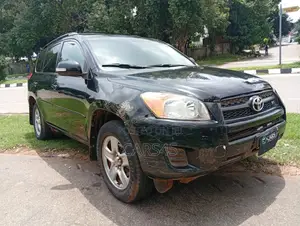 Toyota RAV4 2010 Black