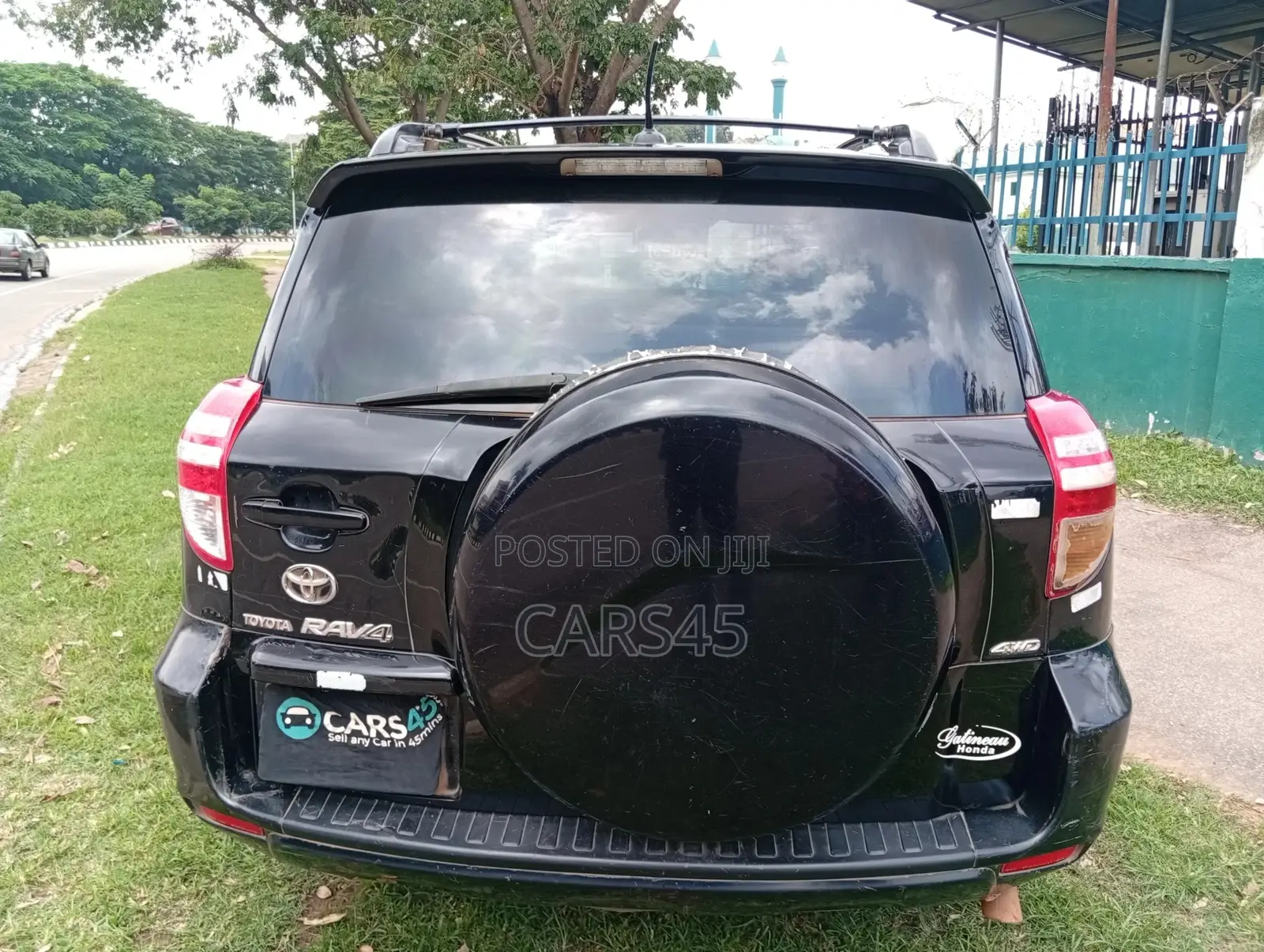 Toyota RAV4 2010 Black