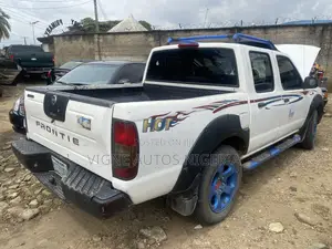 Nissan Frontier Desert Runner SE-V6 4x2 King Cab 116.1 in. WB 2003