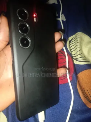 Tecno Camon 40 Pro 4G 256 GB Black