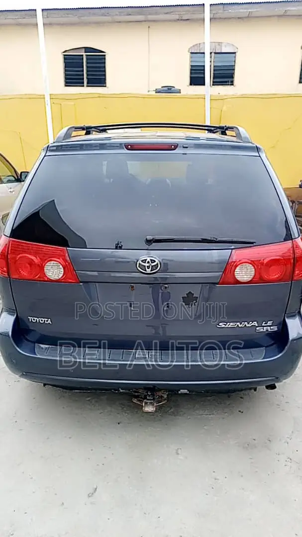 Toyota Sienna 2008 Gray