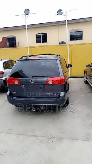 Toyota Sienna 2008 Gray