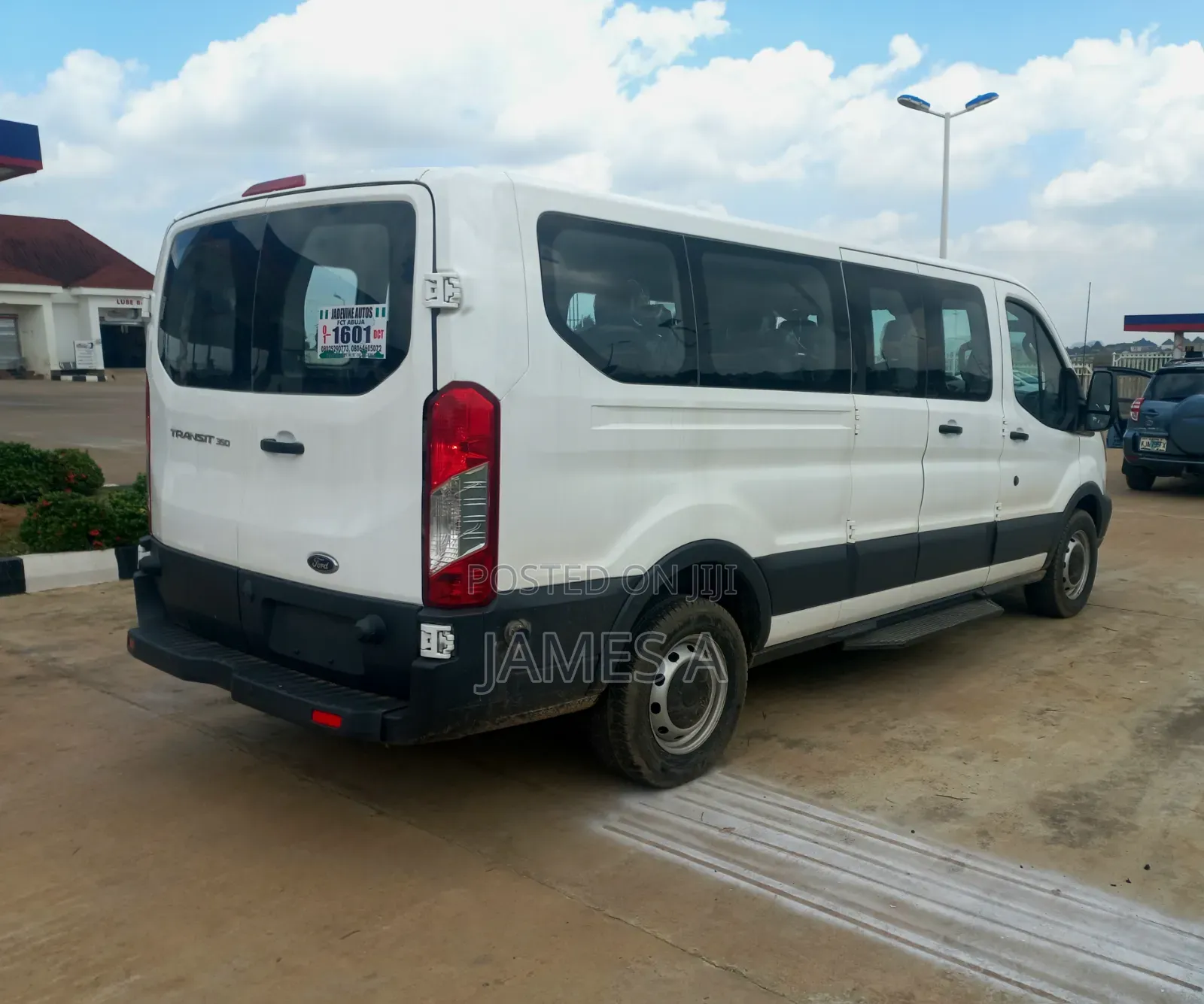 Ford Transit-350 2017 White