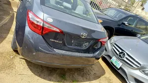 Toyota Corolla 2015 Gray