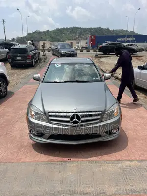 Mercedes-Benz C300 2009 Gray