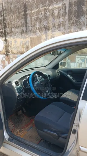 Pontiac Vibe 2007 Silver